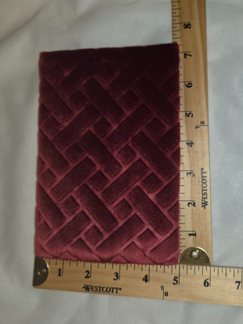GUERLAIN Paris Small Red Velvet Autumn Pouch Gold Toned Zipper Burgundy Glam - Picture 8 of 9